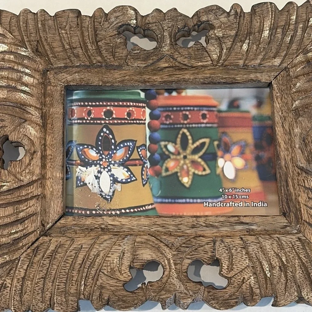 Ornate Hand Carved Wood Standing Frame‎ With Glass 4x6